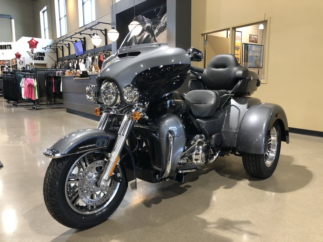 New 2021 Harley Davidson Tri Glide Ultra Trike Flhtcutg