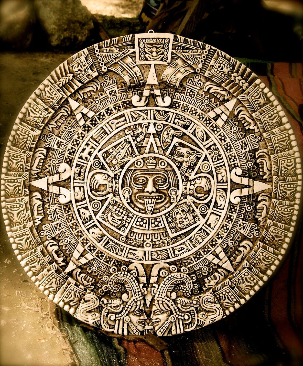 The Mayan Calendar That Ends Dec 21 2012 Mayan Art